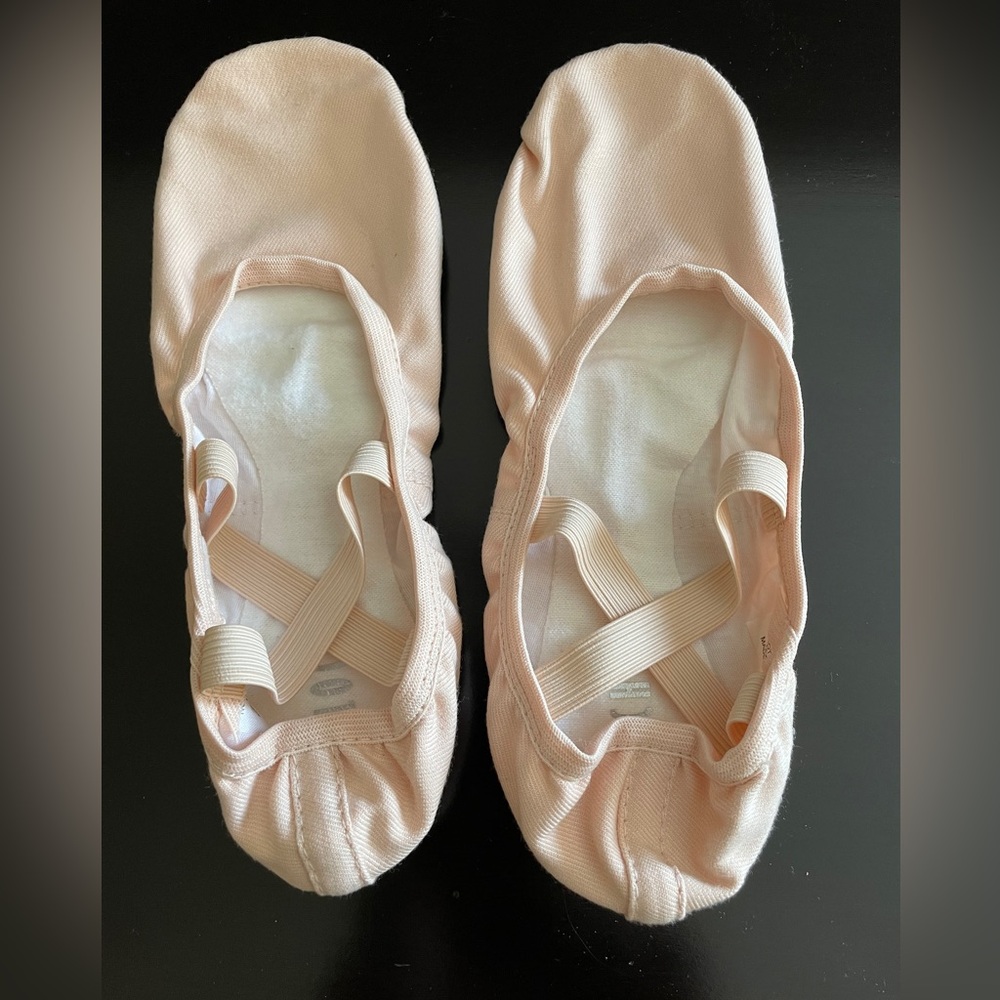 Bloch Performa Ballet Shoes, Women’s size 6, Pink, New in box